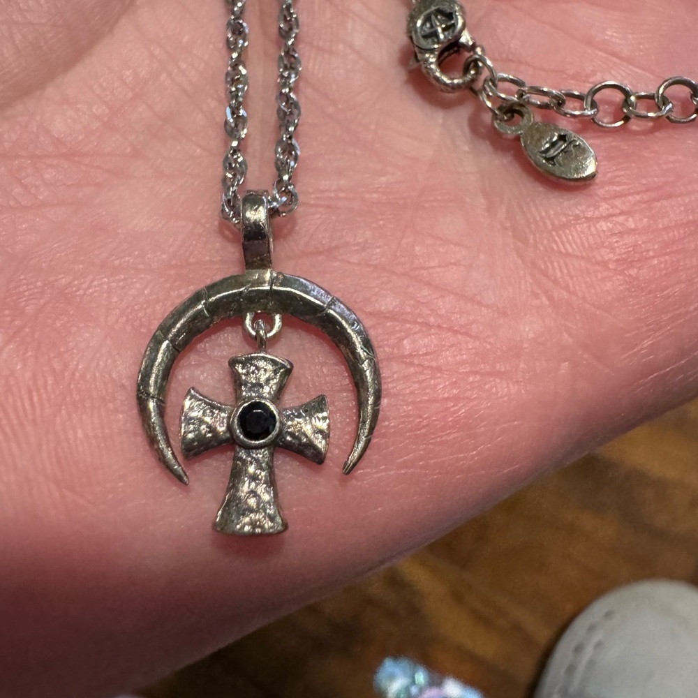 Clocks and Colours / former EtahLove Silver Cross Pendant Necklace